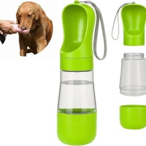 Garrafa Pet Portátil 2 em 1 na cor verde claro com compartimentos de água e ração para cães.