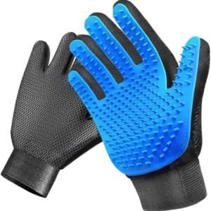 Luva Escova Magnética para Remoção de Pelos em borracha azul com pontas de silicone macias.